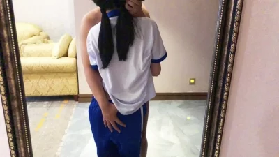 阿娇晒高中校服照